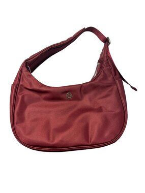 City Essentials Shoulder Bag 4L Burgundy Bay NWT Adjustable Strap